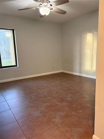 702 Sunny Pine Way A1, Green Acres, FL 33415