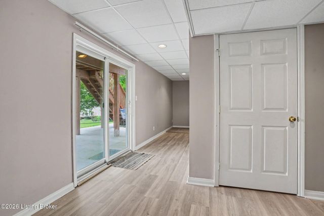 10202 Mountain Laurel Ln, Louisville, KY 40228