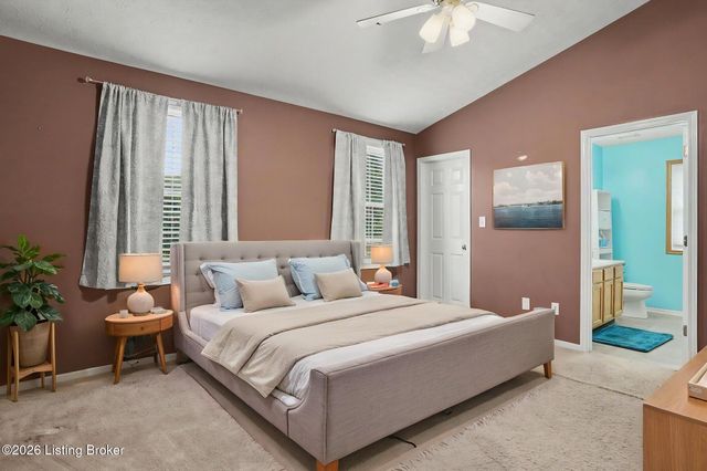 10202 Mountain Laurel Ln, Louisville, KY 40228