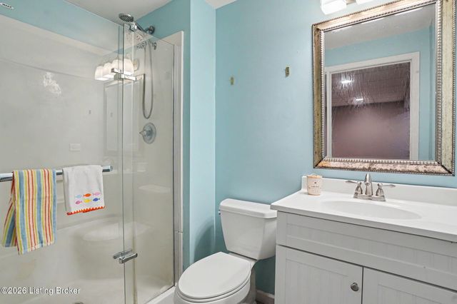 10202 Mountain Laurel Ln, Louisville, KY 40228