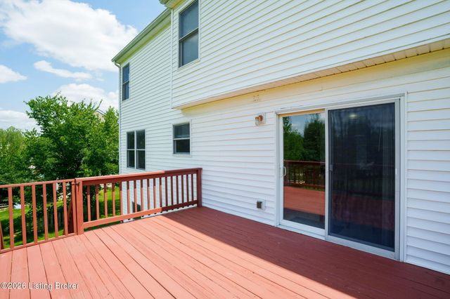 10202 Mountain Laurel Ln, Louisville, KY 40228
