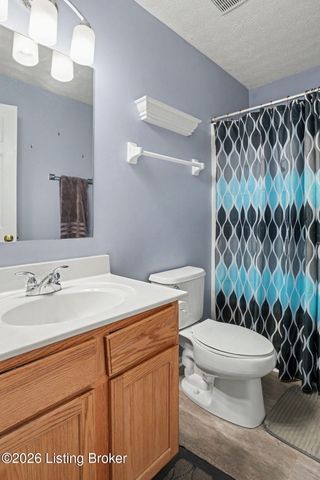 10202 Mountain Laurel Ln, Louisville, KY 40228