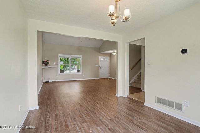 10202 Mountain Laurel Ln, Louisville, KY 40228