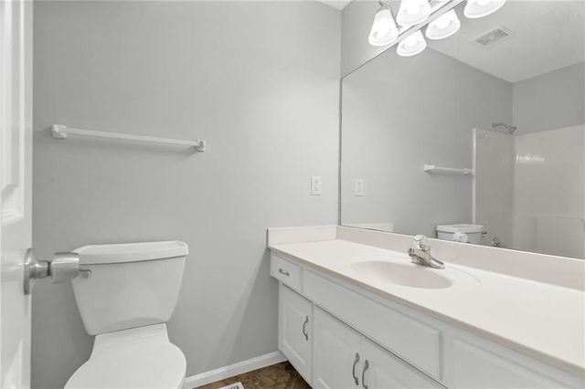 4514 NW Apache Drive, Riverside, MO 64150