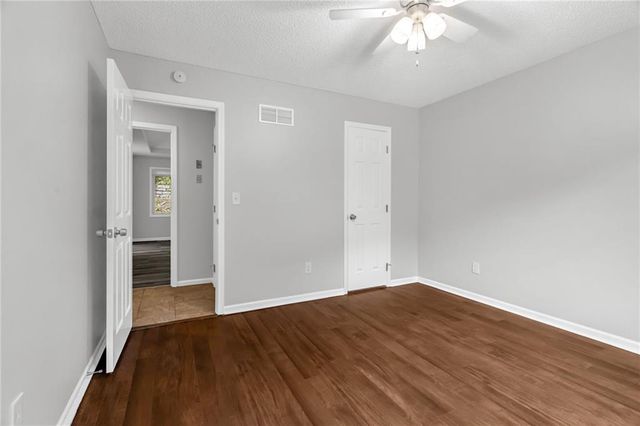 4514 NW Apache Drive, Riverside, MO 64150