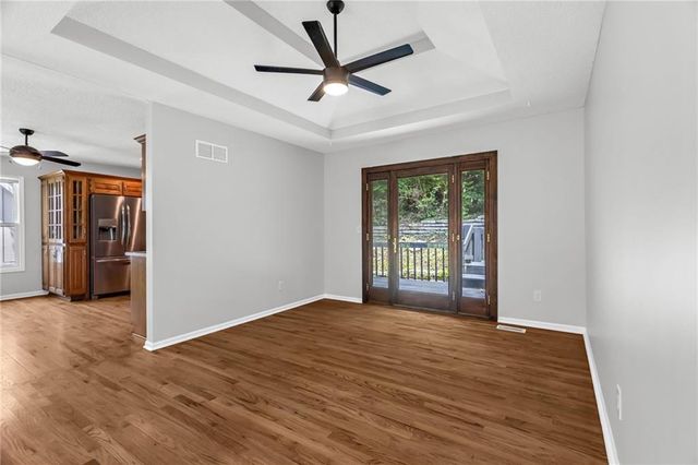 4514 NW Apache Drive, Riverside, MO 64150