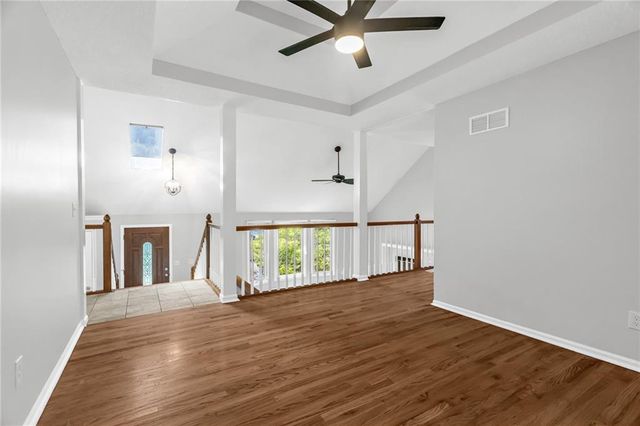 4514 NW Apache Drive, Riverside, MO 64150