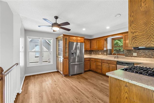4514 NW Apache Drive, Riverside, MO 64150