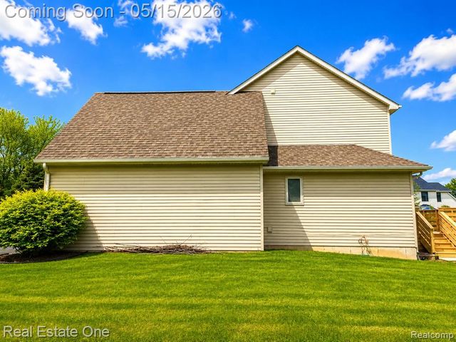 6692 Goldwin Drive, Brighton, MI 48116