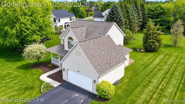 6692 Goldwin Drive, Brighton, MI 48116
