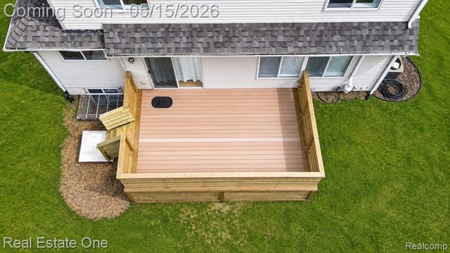 6692 Goldwin Drive, Brighton, MI 48116