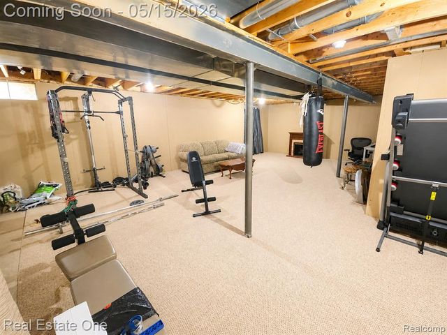 6692 Goldwin Drive, Brighton, MI 48116