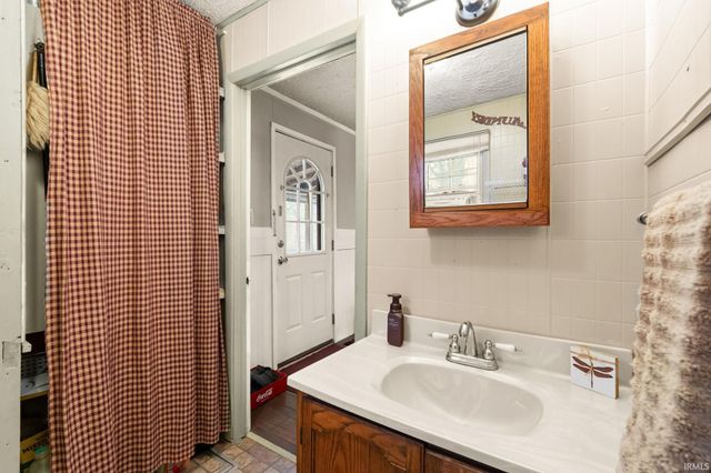7428 W Co Rd 100 N, West Baden, IN 47469