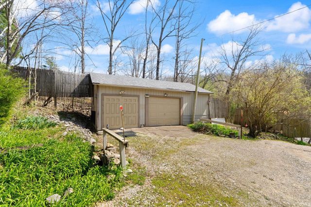 7428 W Co Rd 100 N, West Baden, IN 47469