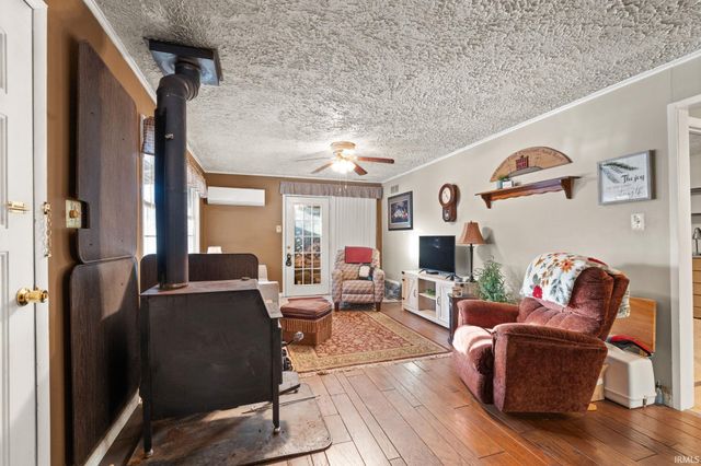 7428 W Co Rd 100 N, West Baden, IN 47469