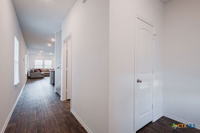 352 Euclid Lane, Uhland, TX 78640