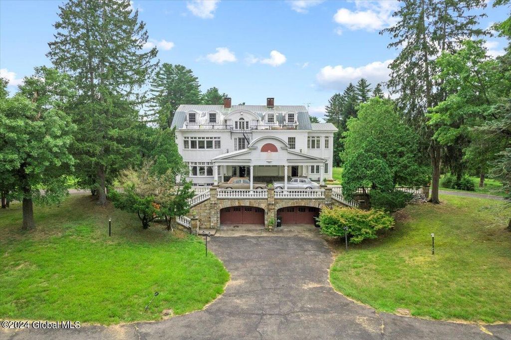 2255 Ballston Avenue, Saratoga Springs, NY 12866