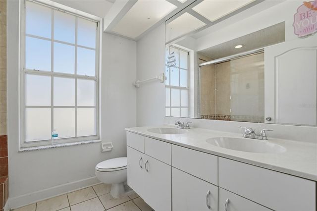 4706 KINROSS COURT, Valrico, FL 33596