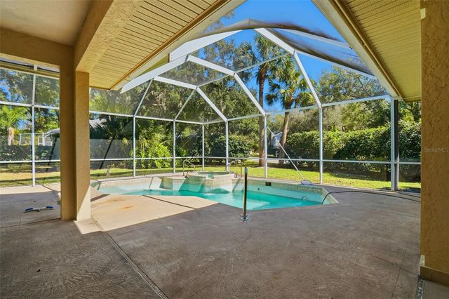 4706 KINROSS COURT, Valrico, FL 33596