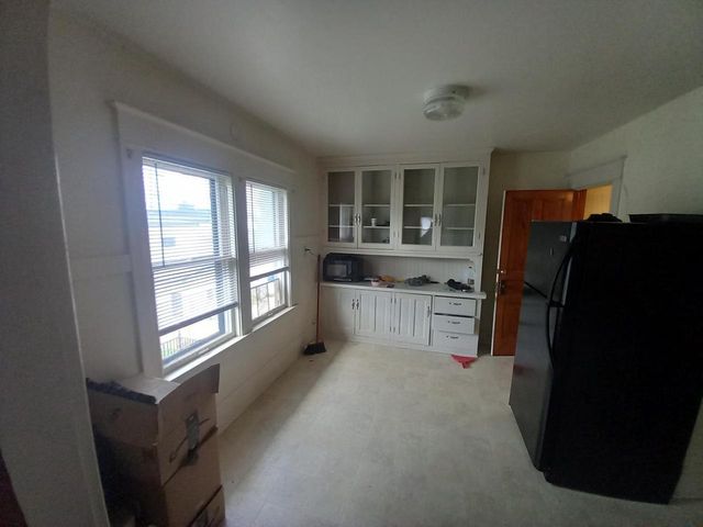 1528 Flett AVENUE, Racine, WI 53405