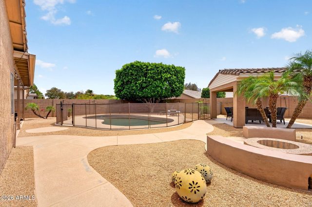 12845 W INDIANOLA Avenue, Avondale, AZ 85392