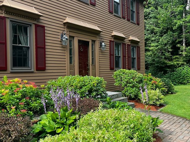 22 Oak Cir, Princeton, MA 01541