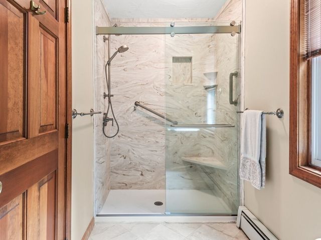22 Oak Cir, Princeton, MA 01541