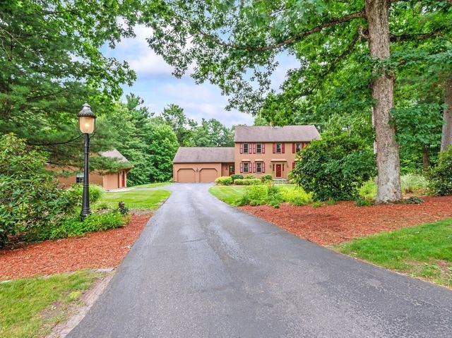 22 Oak Cir, Princeton, MA 01541