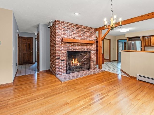 22 Oak Cir, Princeton, MA 01541