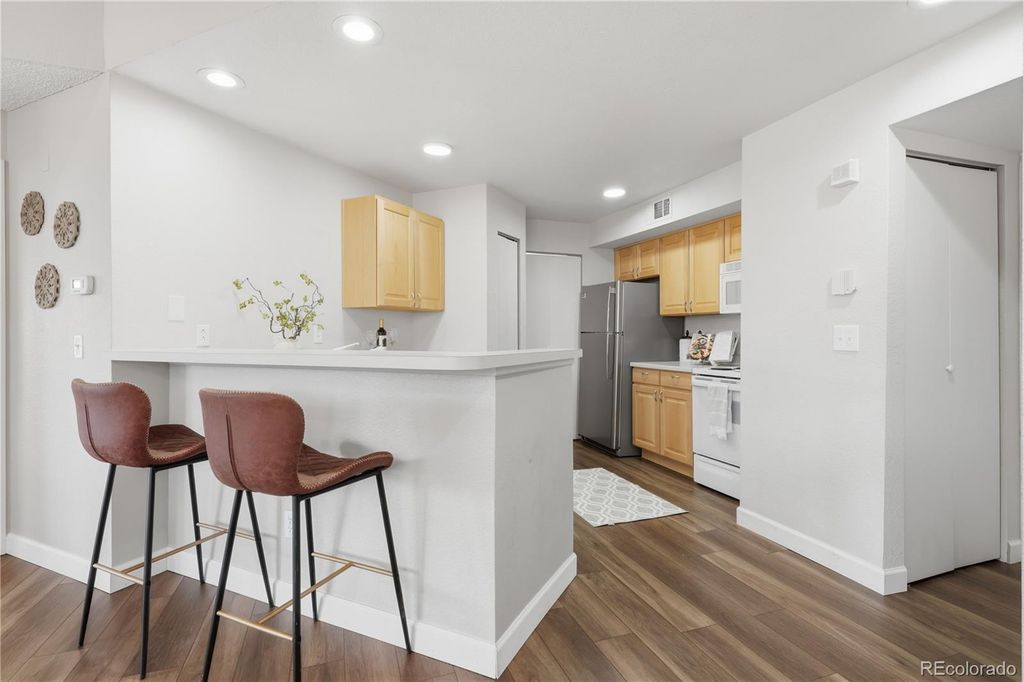Image 13 of property listing at 6001 S Yosemite Street B202, Greenwood Village, CO 80111