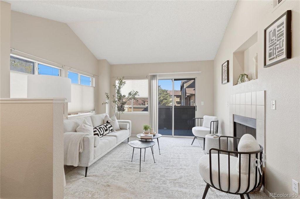 Image 3 of property listing at 6001 S Yosemite Street B202, Greenwood Village, CO 80111