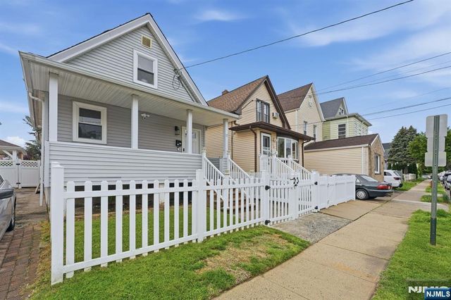 32 Willard Street, Garfield, NJ 07026