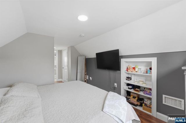 32 Willard Street, Garfield, NJ 07026