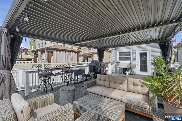 32 Willard Street, Garfield, NJ 07026
