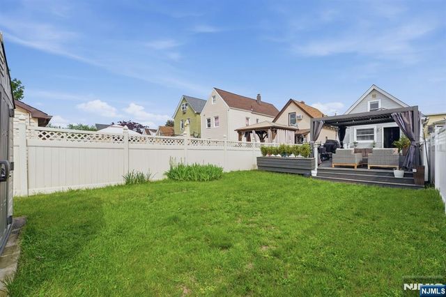 32 Willard Street, Garfield, NJ 07026