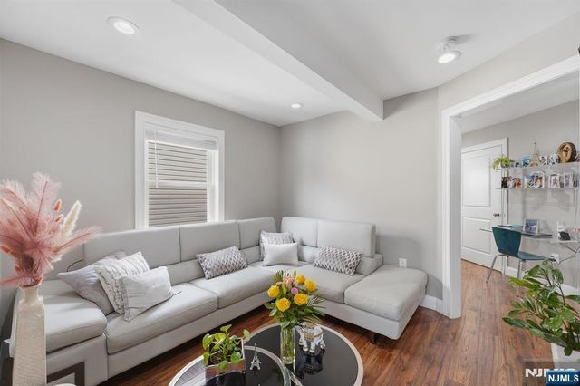 32 Willard Street, Garfield, NJ 07026