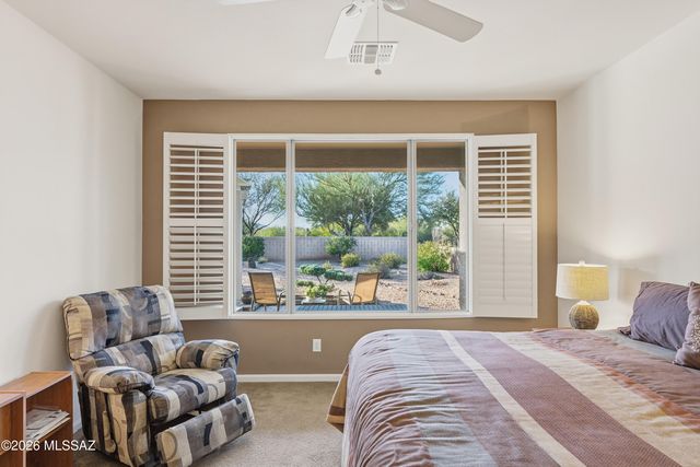 1001 N Desert Deer Ps, Green Valley, AZ 85614