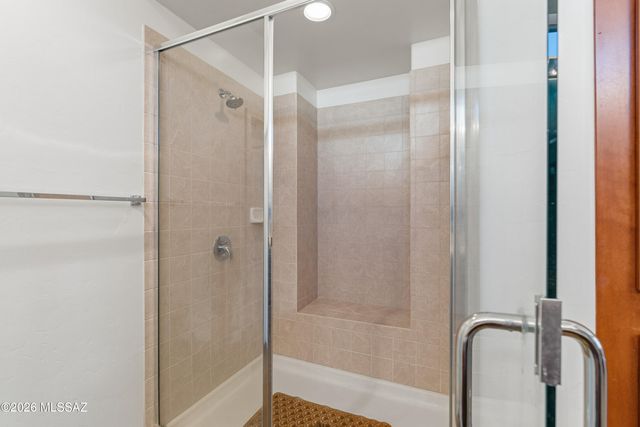 1001 N Desert Deer Ps, Green Valley, AZ 85614