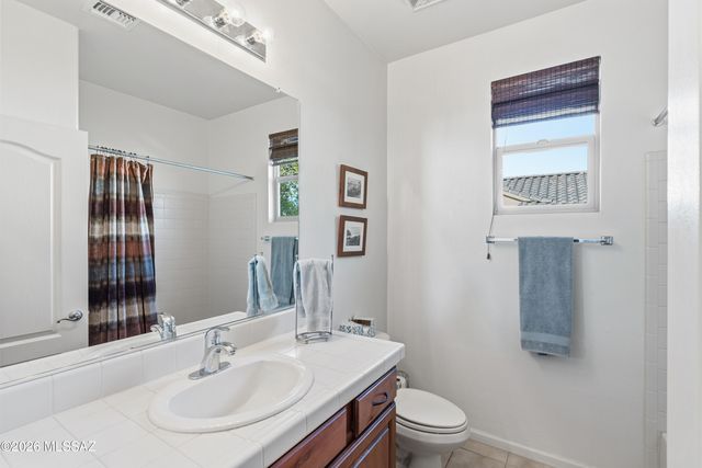 1001 N Desert Deer Ps, Green Valley, AZ 85614