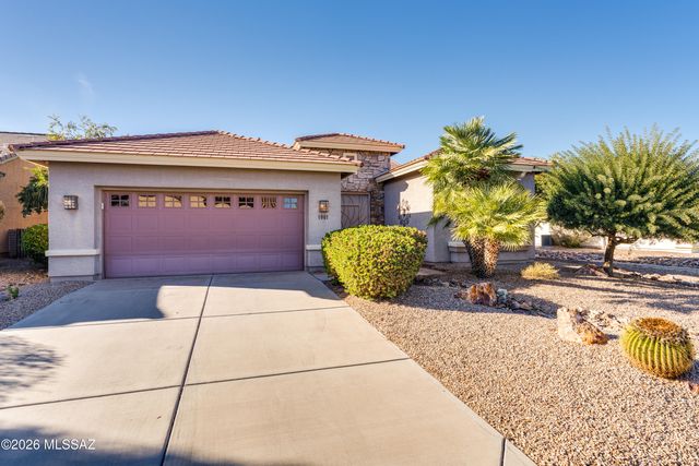 1001 N Desert Deer Ps, Green Valley, AZ 85614