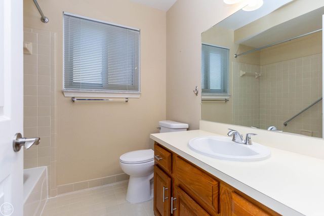41415 Janet Circle, Clinton Twp, MI 48038