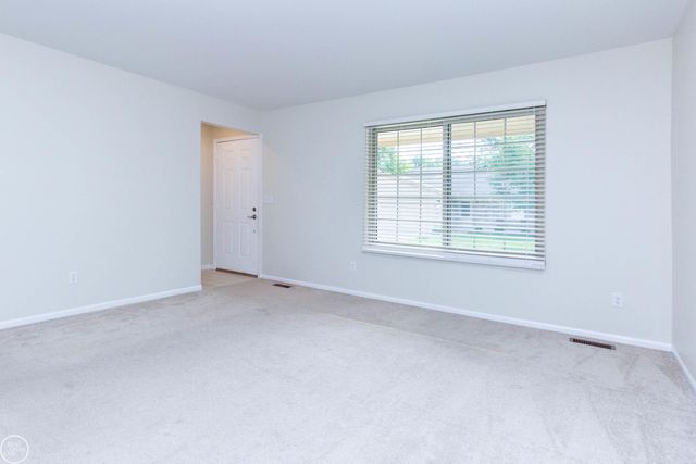 41415 Janet Circle, Clinton Twp, MI 48038