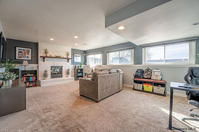 2117 BRIARWOOD LN, Cheyenne, WY 82009