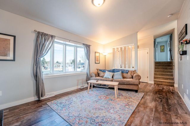 2117 BRIARWOOD LN, Cheyenne, WY 82009