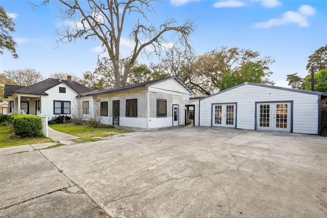 416 S Hardie Street, Alvin, TX 77511