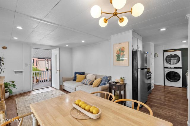 92 Gay Drive, Ventura, CA 93003