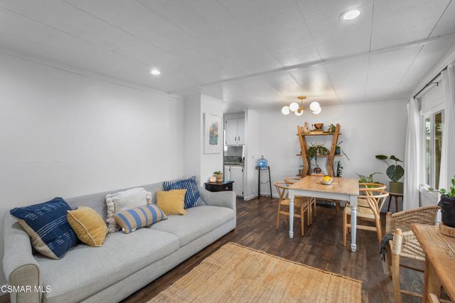 92 Gay Drive, Ventura, CA 93003