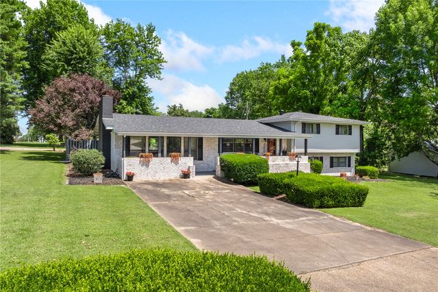1123 N Liberty Street, Harrison, AR 72601