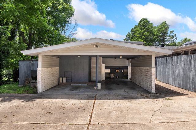 1123 N Liberty Street, Harrison, AR 72601