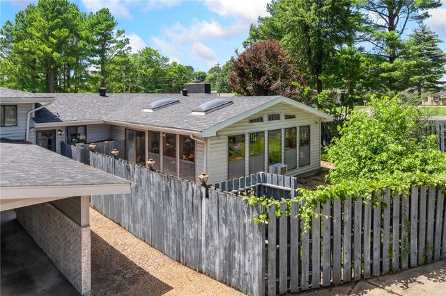 1123 N Liberty Street, Harrison, AR 72601